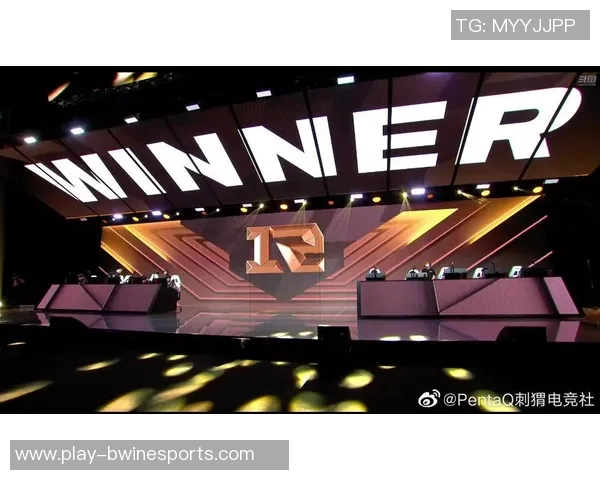 电竞新闻赛后复盘FPX与RNG实力对比分析揭示未来发展方向